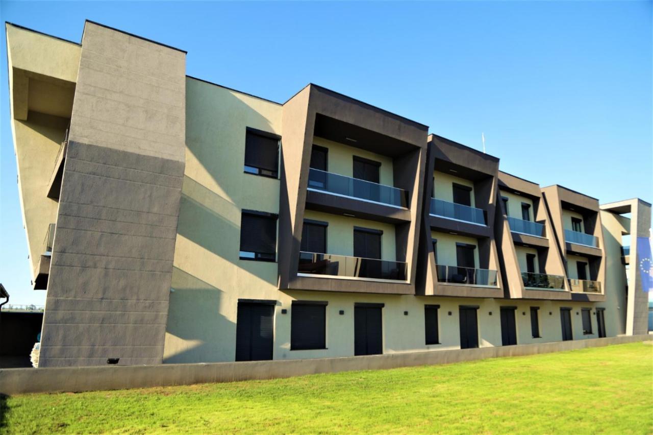 Enjoy Life Apartments Techirghiol Bagian luar foto